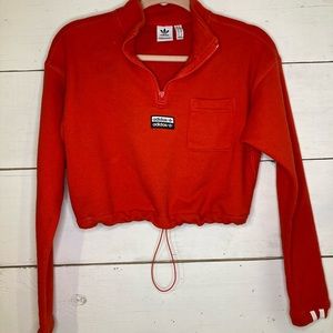 Sporty Adidas Originals cropped sweatshirt in red